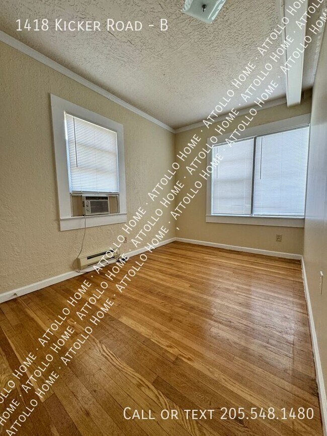 Building Photo - 2-Bed/1-Bath Apartment with Bonus Room!