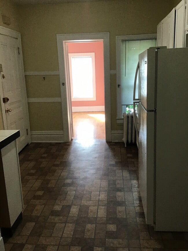 Building Photo - 2726 DuPont Ave S