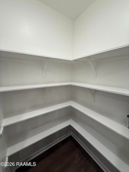 Building Photo - 401 Eastwood Dr