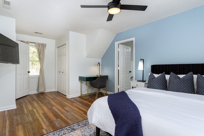 Building Photo - 54 Hyder Ln