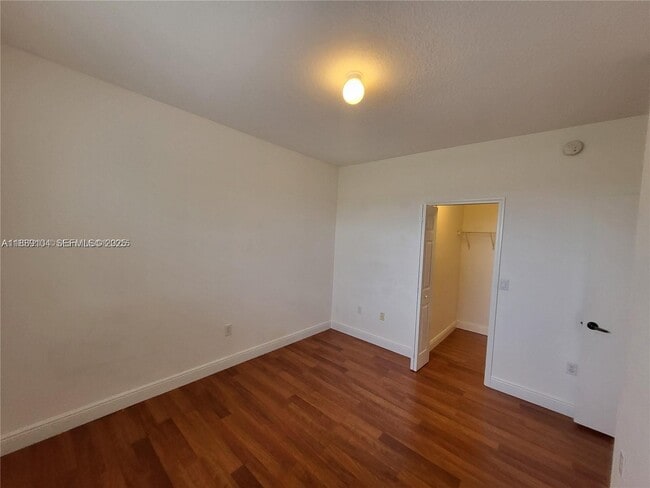 Building Photo - 6740 NW 114th Ave