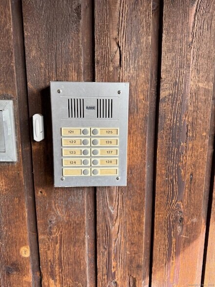 Building Photo - 200 Woodmont Ave