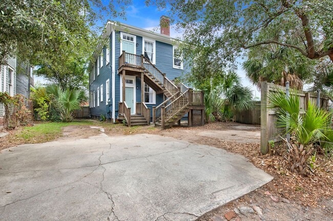 Building Photo - 25 E 33rd St