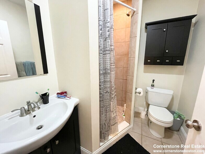 Building Photo - 1625 Tremont St