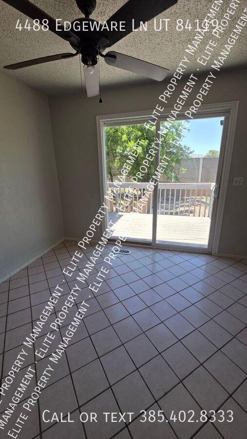 Building Photo - 4488 Edgeware Ln