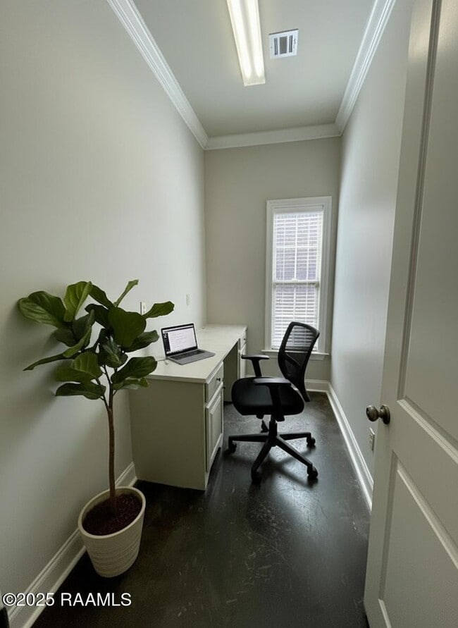 Building Photo - 218 Brightwood Dr