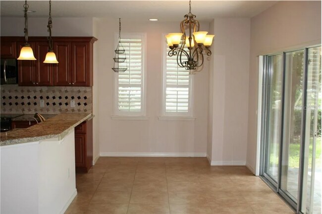 Building Photo - 11 Meridian Dr