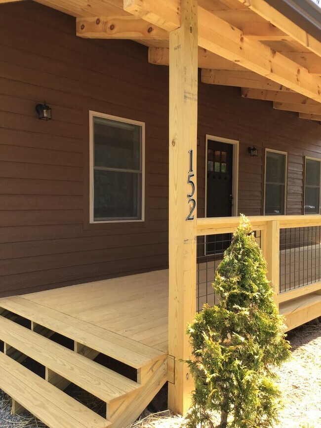 Building Photo - Beautiful 1bd Cabin In Trade, Tennessee