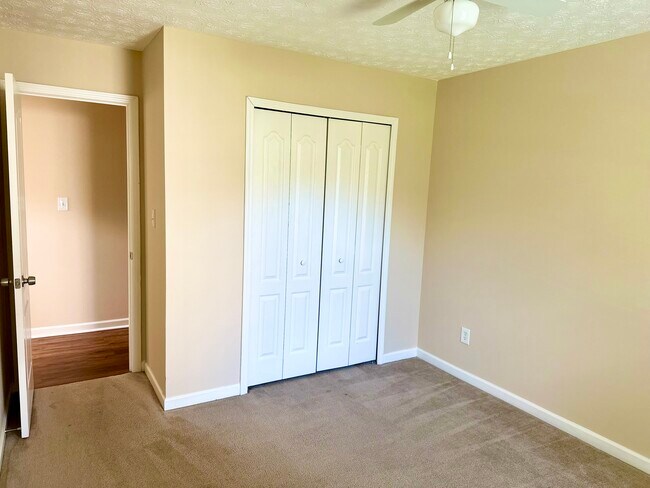 Building Photo - 4552 Latchwood Dr