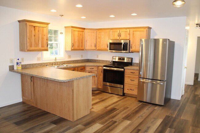 Building Photo - 11560 Punch Bowl Rd