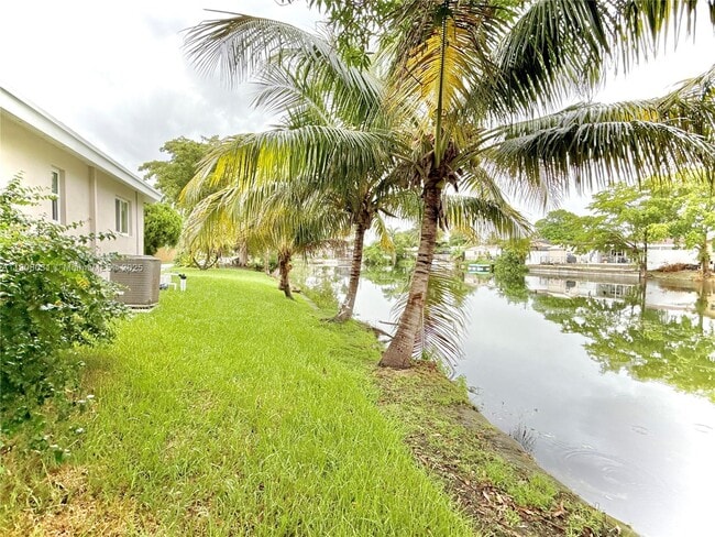 Building Photo - 6708 Camelia Dr