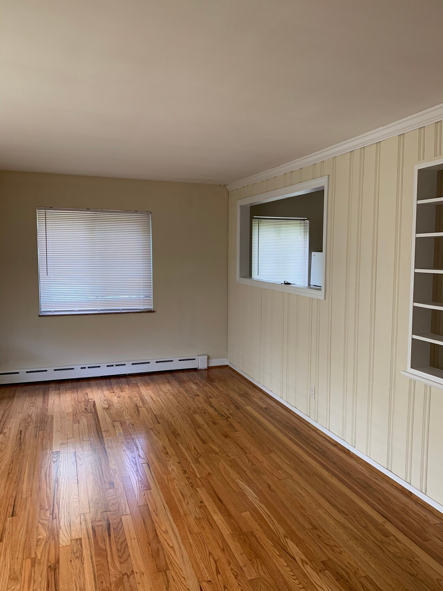 Building Photo - 1614 Beacon St