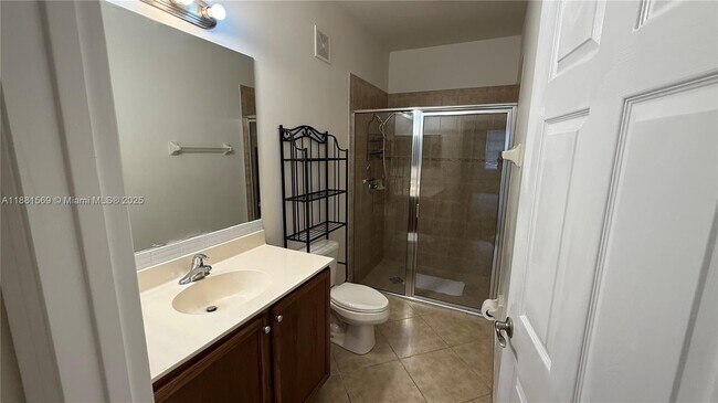 Building Photo - 5866 Hampton Hills Blvd