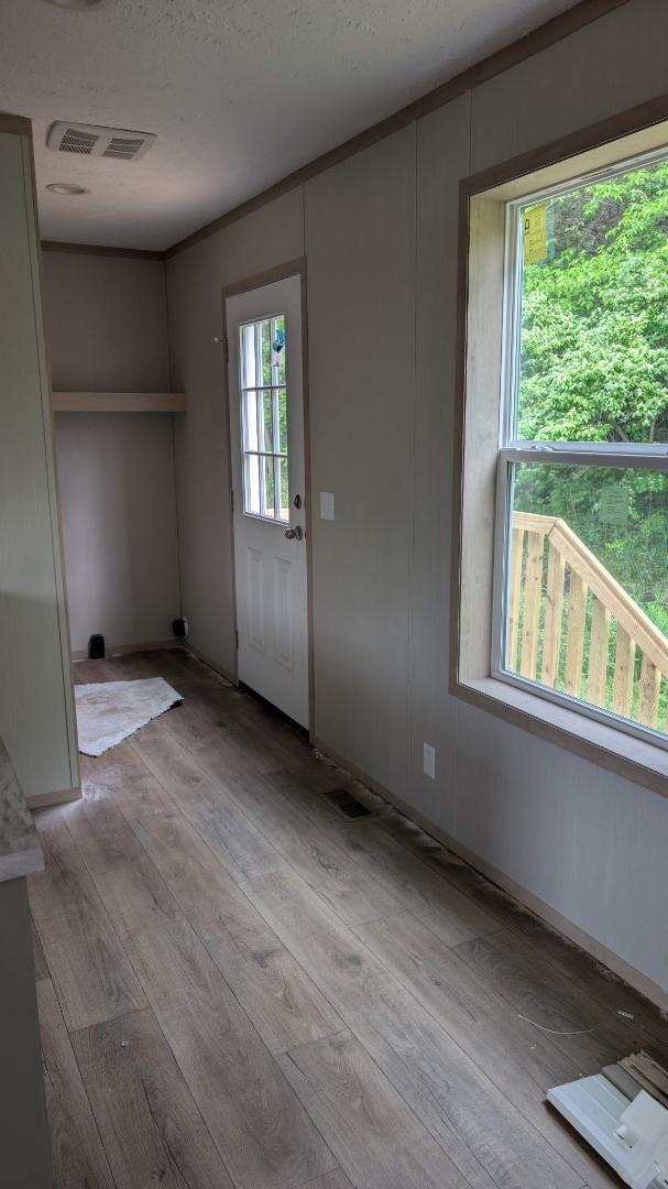 Building Photo - 15462 Lewis Rd