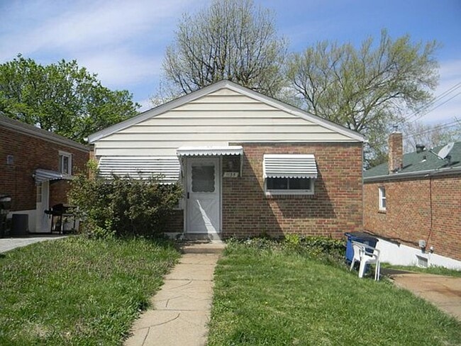 Primary Photo - 1135 Watts St