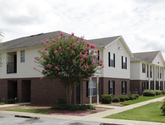 Building Photo - 3320 N Lumpkin Rd