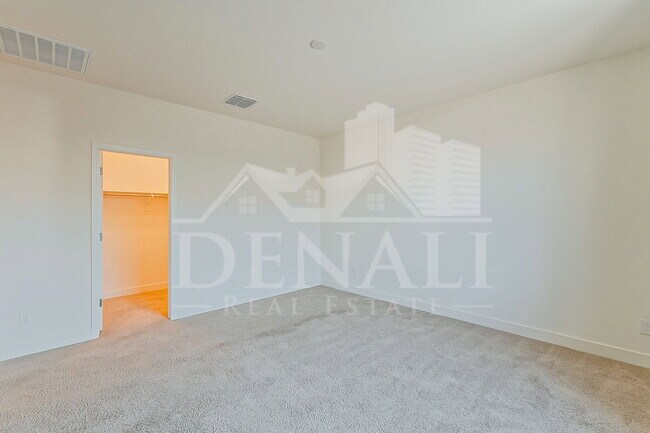 Building Photo - 10962 W Taylor St