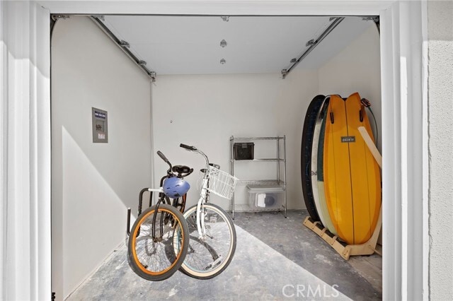 Building Photo - 226 La Jolla Dr
