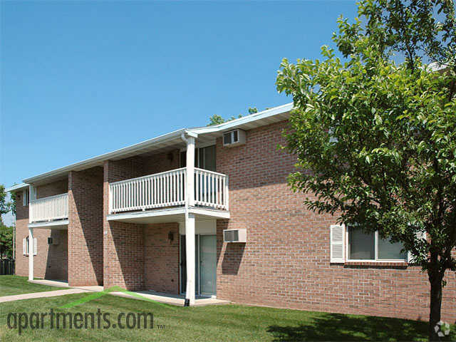 Building - De Pere Apartments