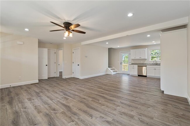 Building Photo - 230 Grand Oak Ln