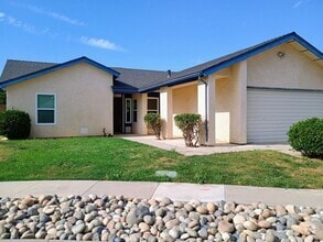 Building Photo - Newly Remodeled Home for Rent in Tulare