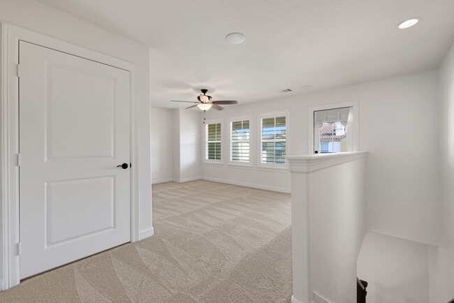 Building Photo - 12 Tassia Ln