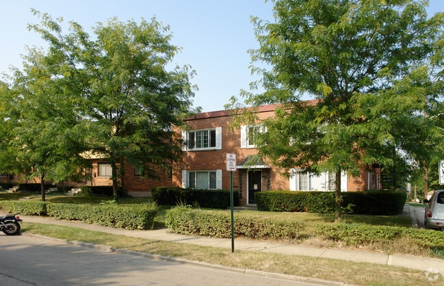 Building Photo - 2465-2479 Medary Ave