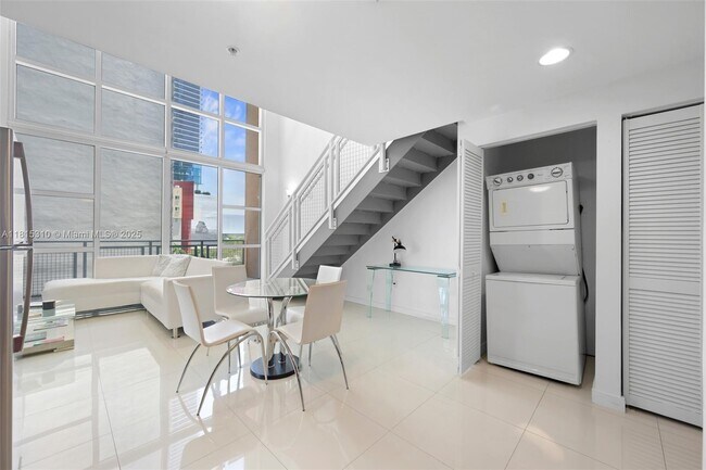 Building Photo - 244 Biscayne Blvd