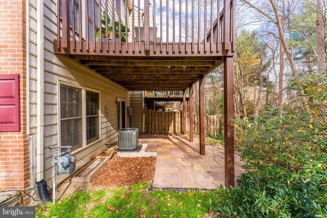 Building Photo - 12165 Abbey Glen Ct