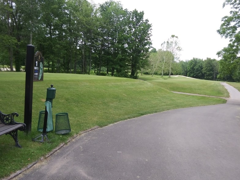 Golf - 1406 Greymoor Way