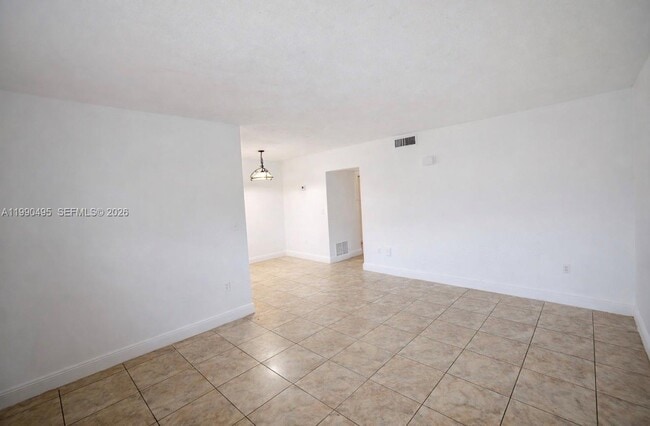 Building Photo - 12275 NE 19th Ave