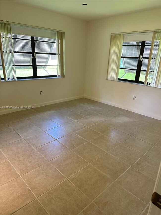 Building Photo - 7955 SW 86th St