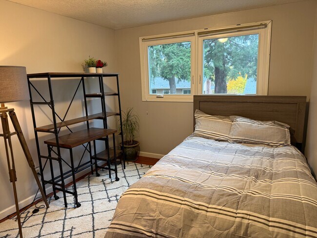 Building Photo - 1655 NW 130th Ave