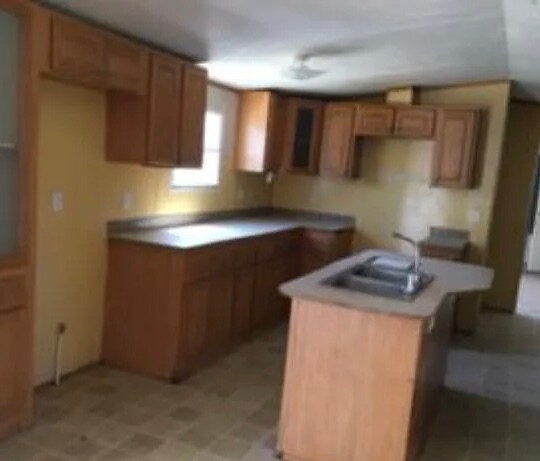 Building Photo - 330 Kee Ln