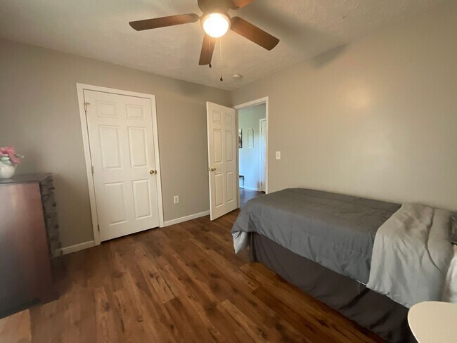 Building Photo - Furnished Home - White Pine, Tennessee