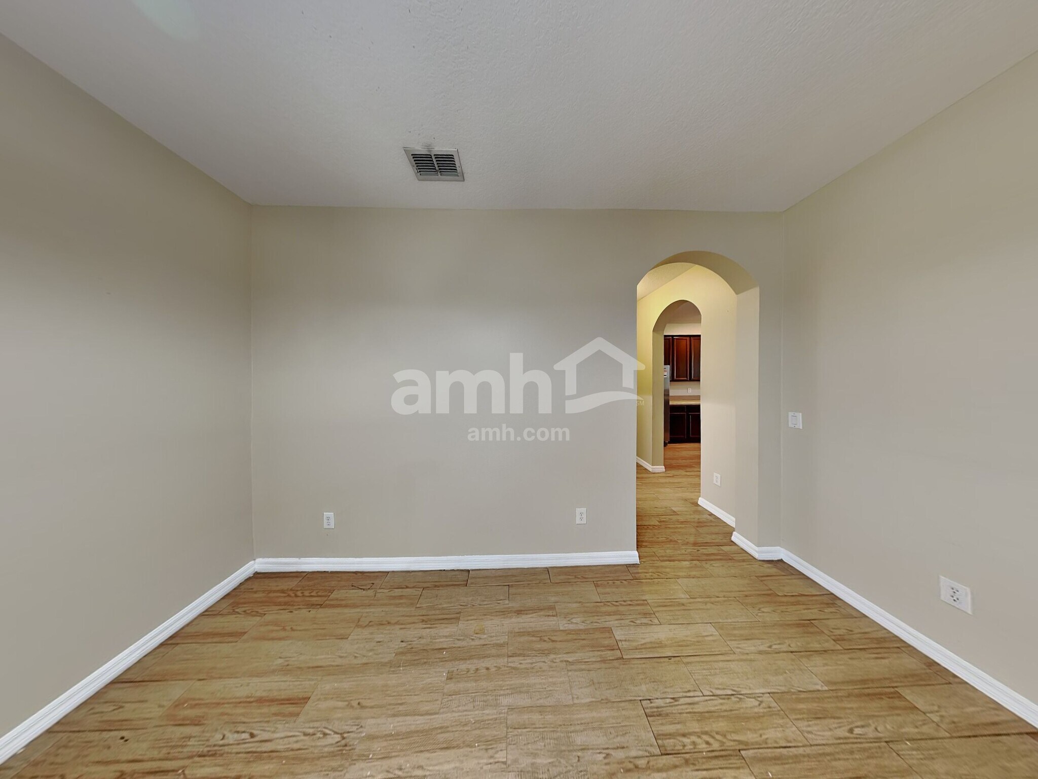 Building Photo - 526 Azalea Bloom Dr