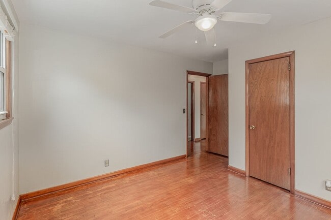 Building Photo - Charming 3 Bedroom 1 Bath Home in West Park!