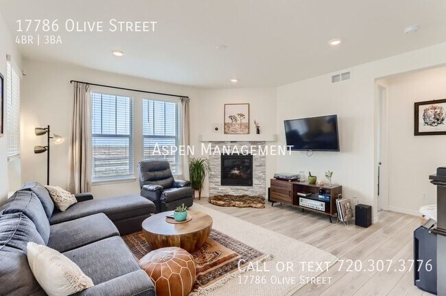 Building Photo - Bright and spacious 4BR, 3BA! Great location!