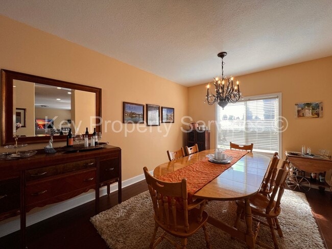 Building Photo - MOVE IN SPECIAL! HALF OFF! Spacious Felida...