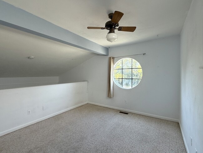 Building Photo - 509 Sunrise Dr