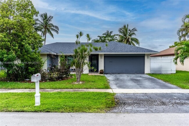 Primary Photo - 6990 NW 23rd St
