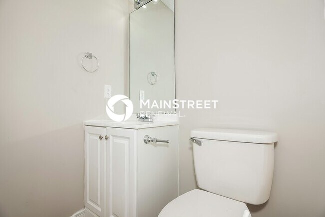Building Photo - 3 Bedroom Pet-Friendly Home in CHARLOTTE, NC with Main Street Renewal