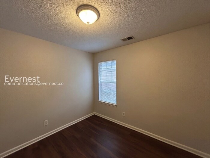 Building Photo - 7312 Durango Dr