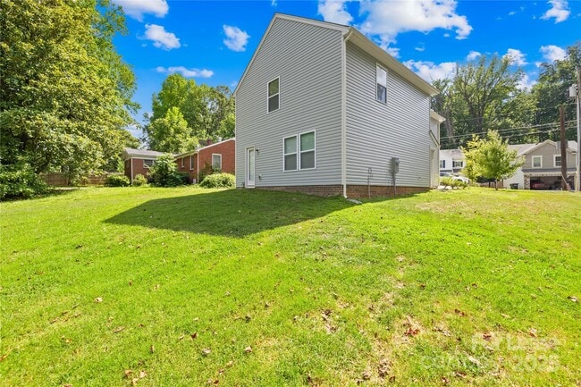 Building Photo - 4217 Lake Rd