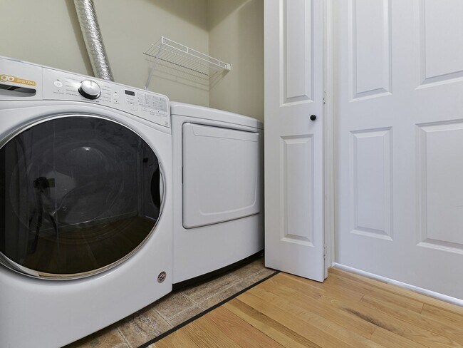 Building Photo - APPLICATION PENDING