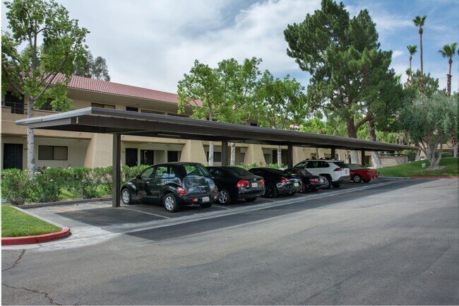 Building Photo - Stylishly 1-Bedroom Condo in Palm Springs ...