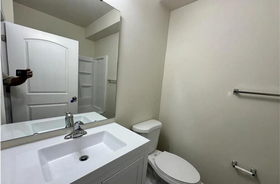 Building Photo - 234 Harmony Mdws Ct