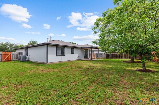 Building Photo - 112 James Lin Cir
