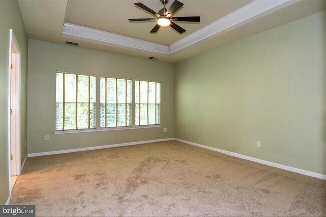 Building Photo - 7810 Locust Leaf Ln