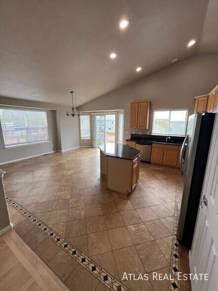 Building Photo - 15812 E 107th Ave